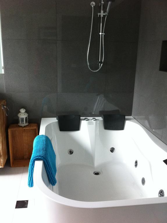 シー ソルト Bnb ローズバッド 部屋 写真